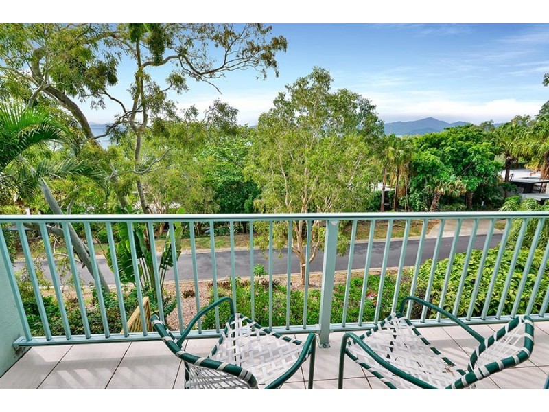 18/3 Banksia Court, Sunset Waters, Hamilton Island QLD 4803