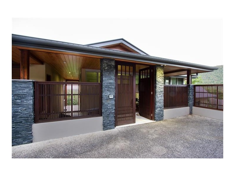 18/14 Hamilton Avenue, Cannonvale QLD 4802