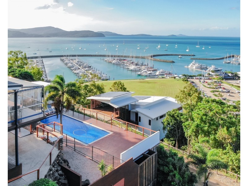 14 Kara Crescent, Airlie Beach QLD 4802