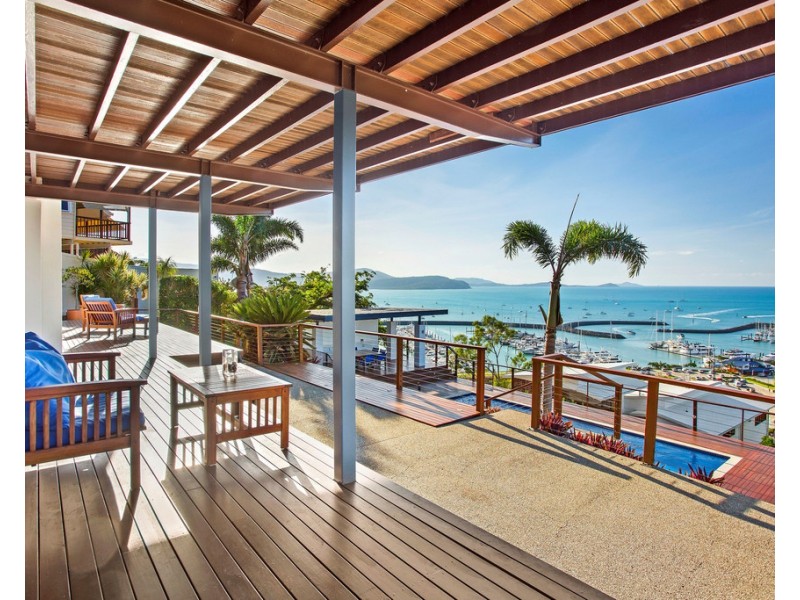 14 Kara Crescent, Airlie Beach QLD 4802