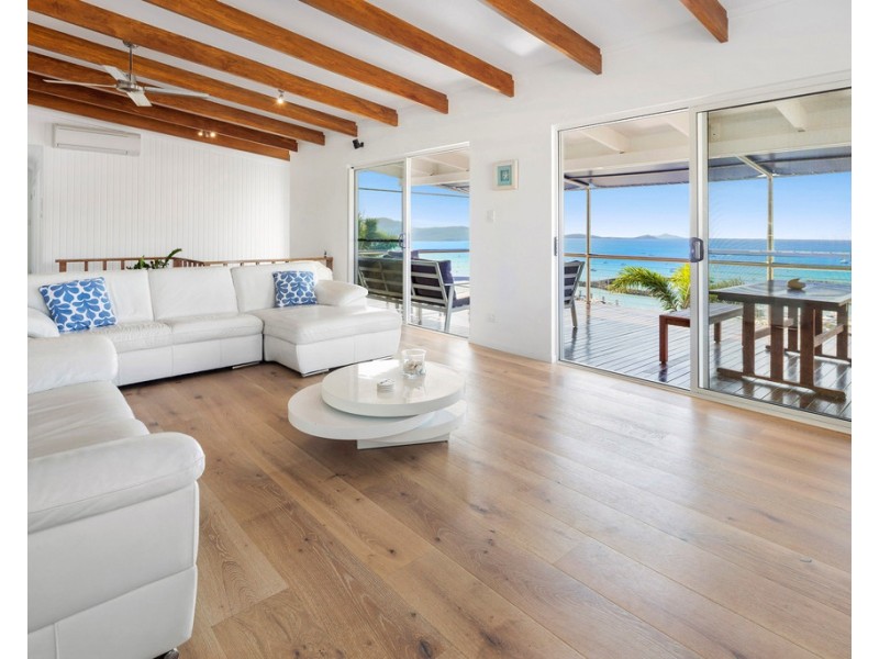 14 Kara Crescent, Airlie Beach QLD 4802