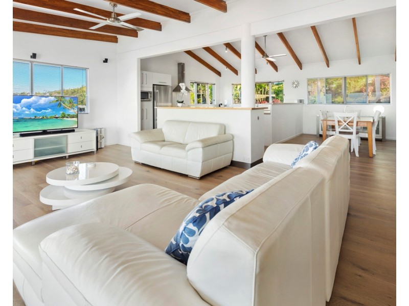 14 Kara Crescent, Airlie Beach QLD 4802