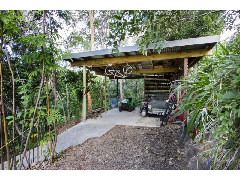 327 Paluma Road, Woodwark QLD 4802