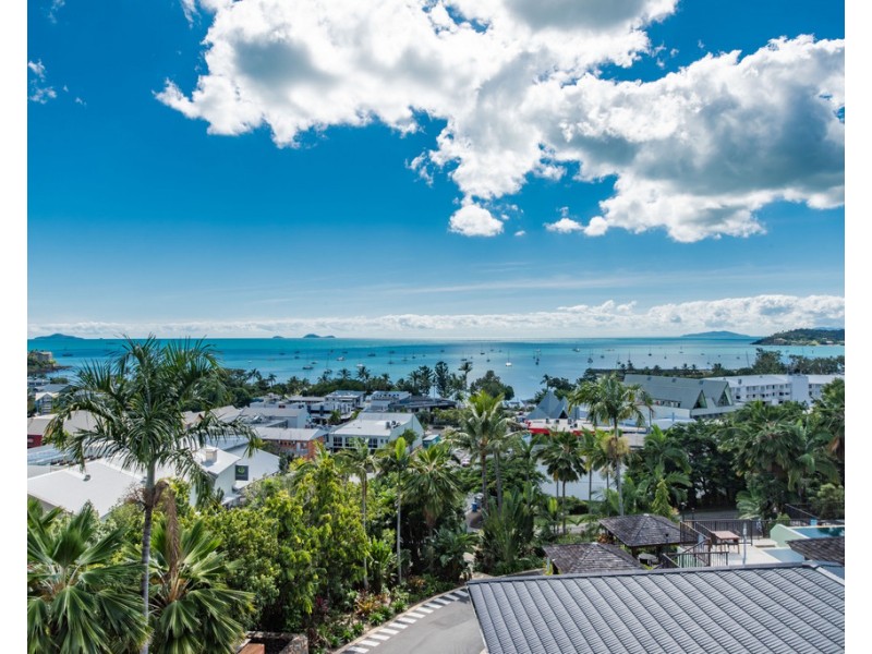 34/4 Golden Orchid Drive, Airlie Beach QLD 4802