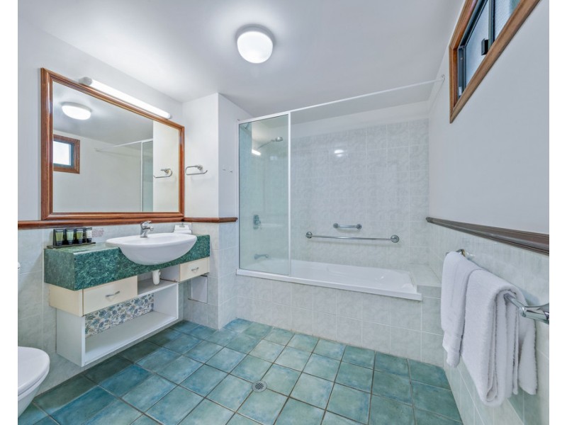 34/4 Golden Orchid Drive, Airlie Beach QLD 4802