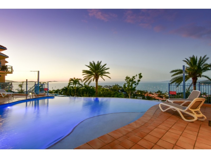 16/02 Nara Avenue, Airlie Beach QLD 4802