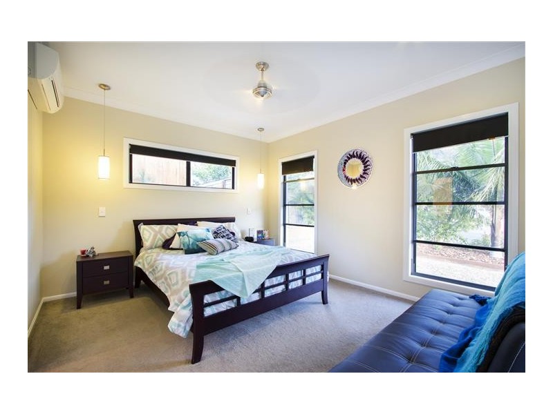 18 Links Drive, Cannonvale QLD 4802