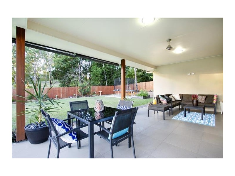 18 Links Drive, Cannonvale QLD 4802