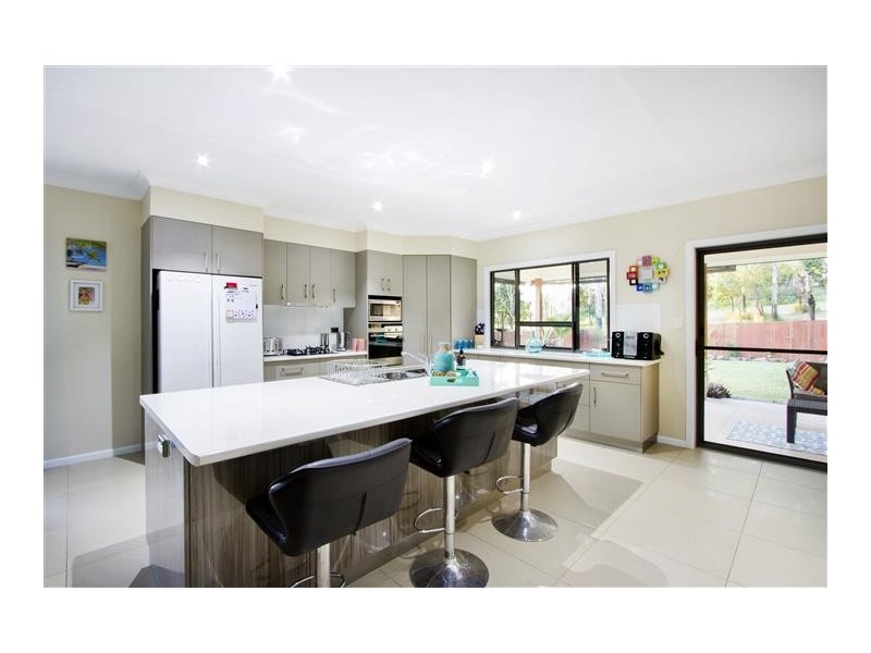18 Links Drive, Cannonvale QLD 4802