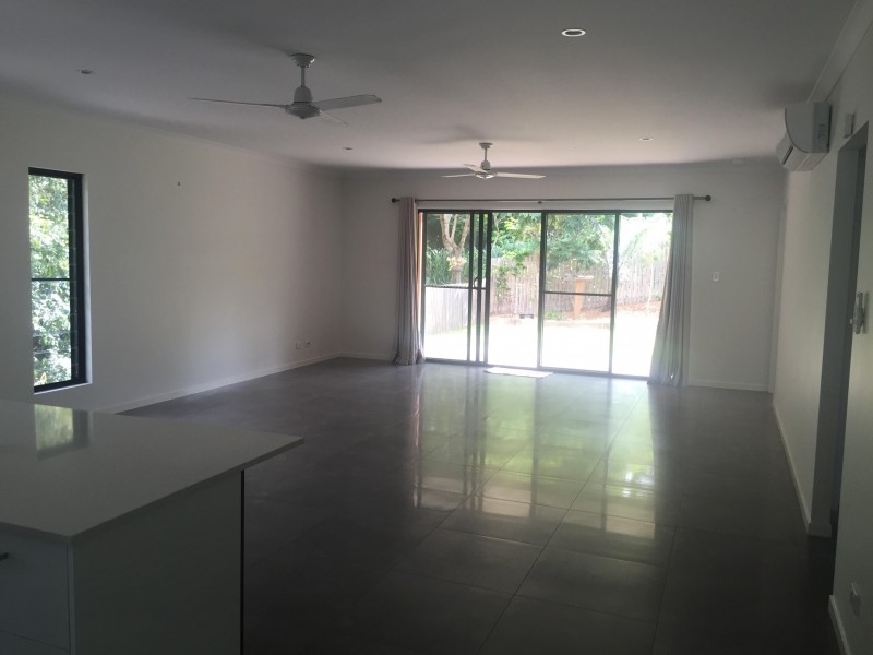 48 Parker Road, Cannonvale QLD 4802