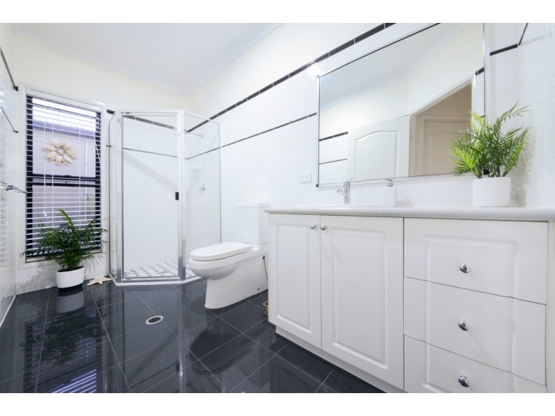 52 Valley Drive, Cannonvale QLD 4802