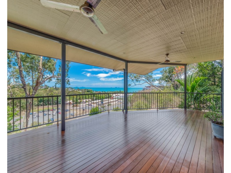 35 Stonehaven Court, Airlie Beach QLD 4802