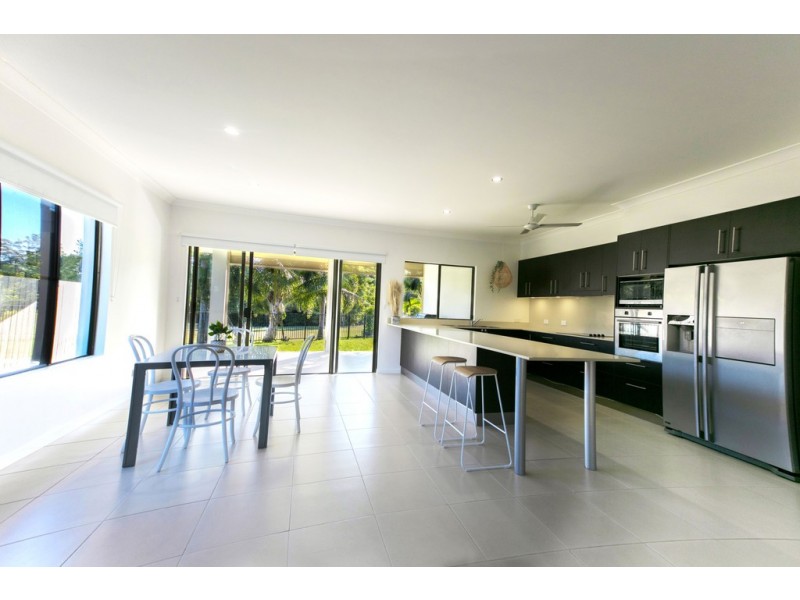 17 Waite Creek Court, Cannonvale QLD 4802