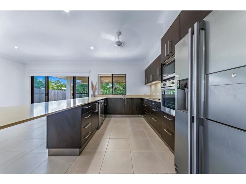 17 Waite Creek Court, Cannonvale QLD 4802