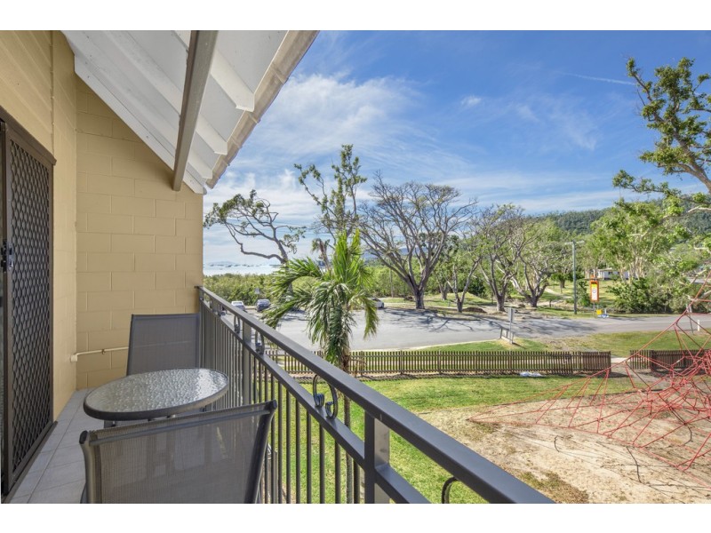 14/48 Coral Esplanade, Cannonvale QLD 4802