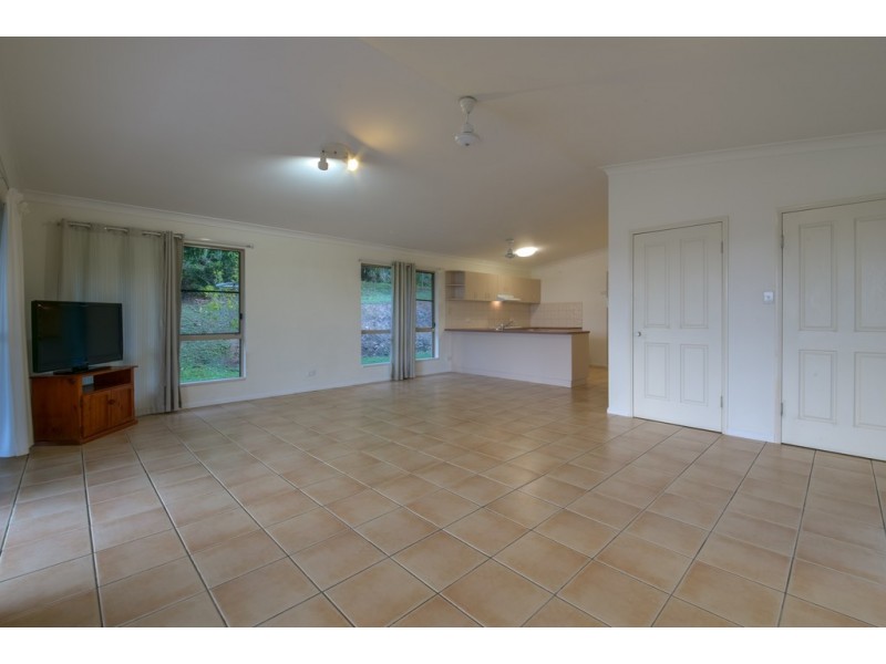 1 Braithwaite Court, Cannonvale QLD 4802