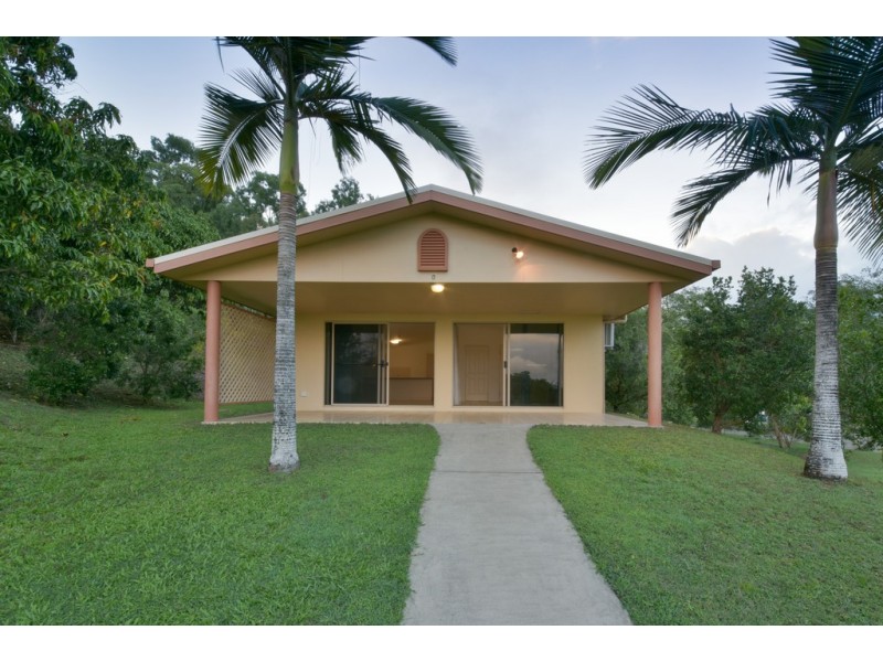 1 Braithwaite Court, Cannonvale QLD 4802