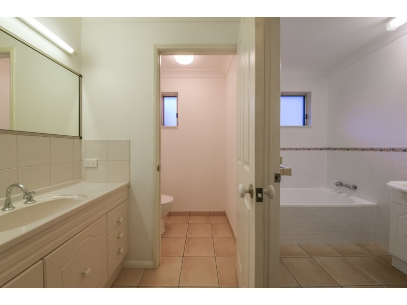 1 Braithwaite Court, Cannonvale QLD 4802