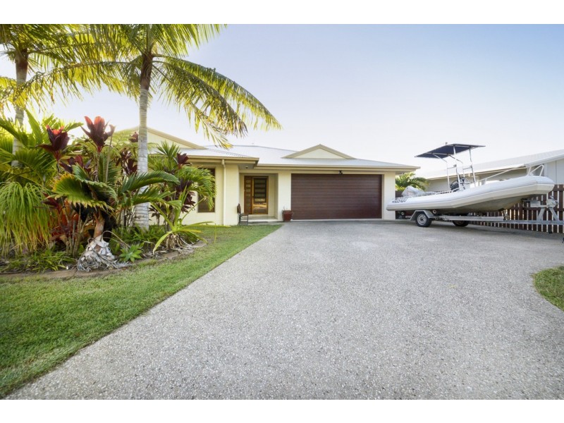 69 Endeavour Circuit, Cannonvale QLD 4802