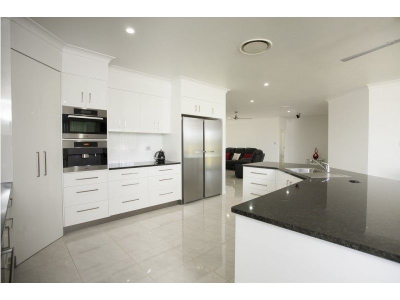 202 Maloney Road, Proserpine QLD 4800