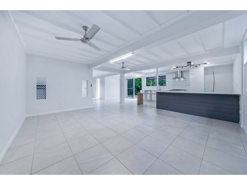 15 Muruk Crescent, Jubilee Pocket QLD 4802