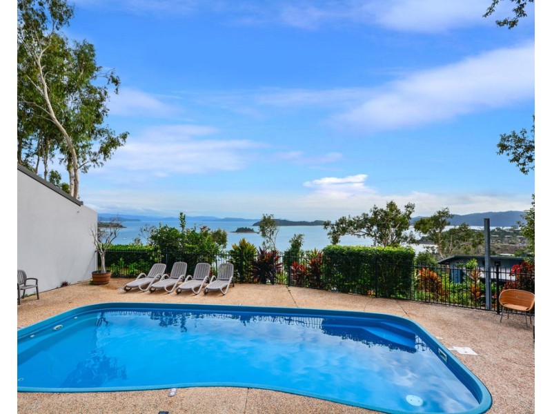 Pandanus E 4 Banksia Court, Hamilton Island QLD 4803