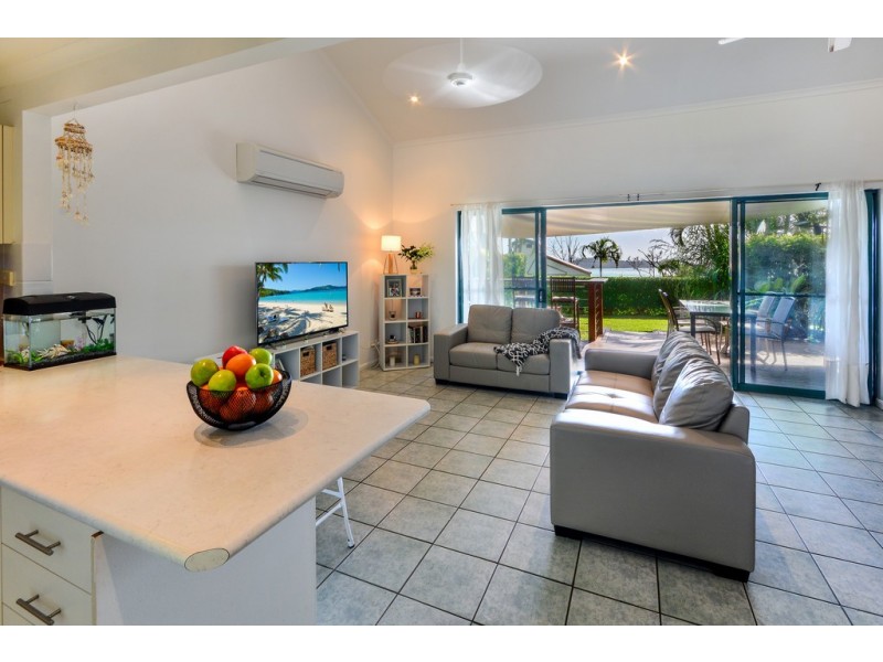 F/4 Banksia Court, Pandanus Apartments, Hamilton Island QLD 4803
