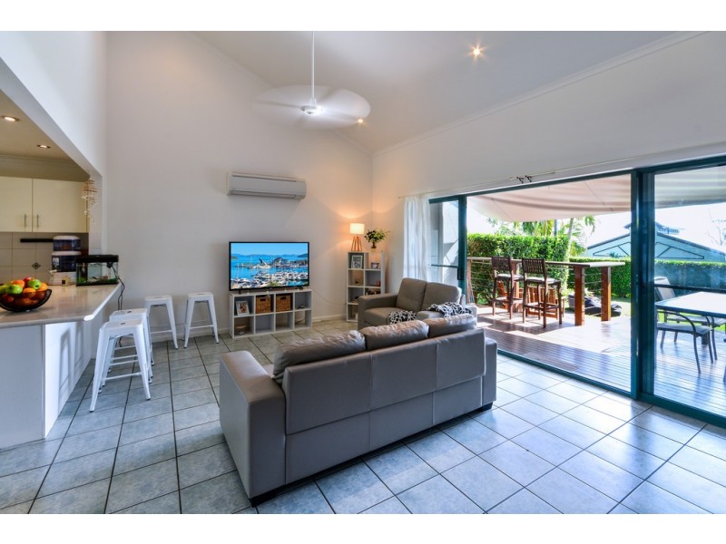 F/4 Banksia Court, Pandanus Apartments, Hamilton Island QLD 4803