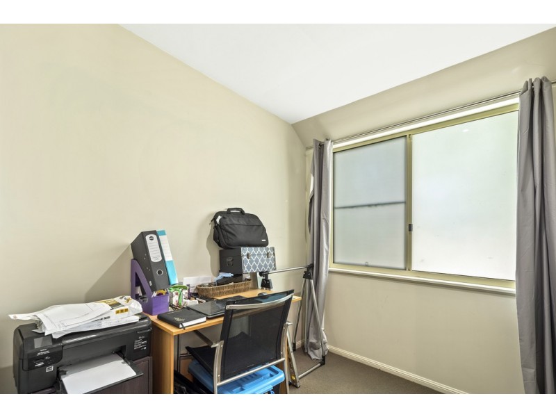 19 O’Hanlon Crescent, Mount Julian QLD 4800