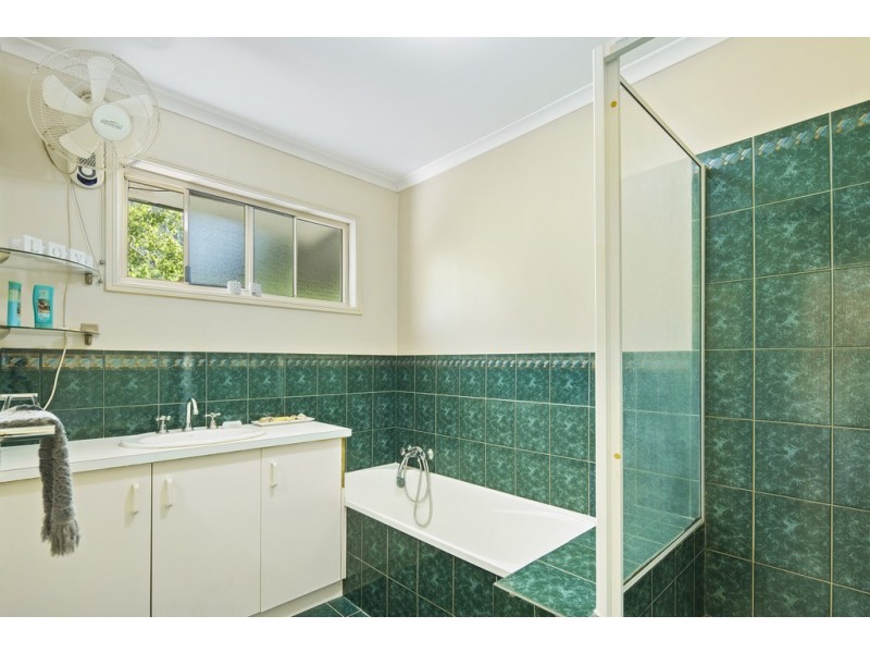 19 O’Hanlon Crescent, Mount Julian QLD 4800