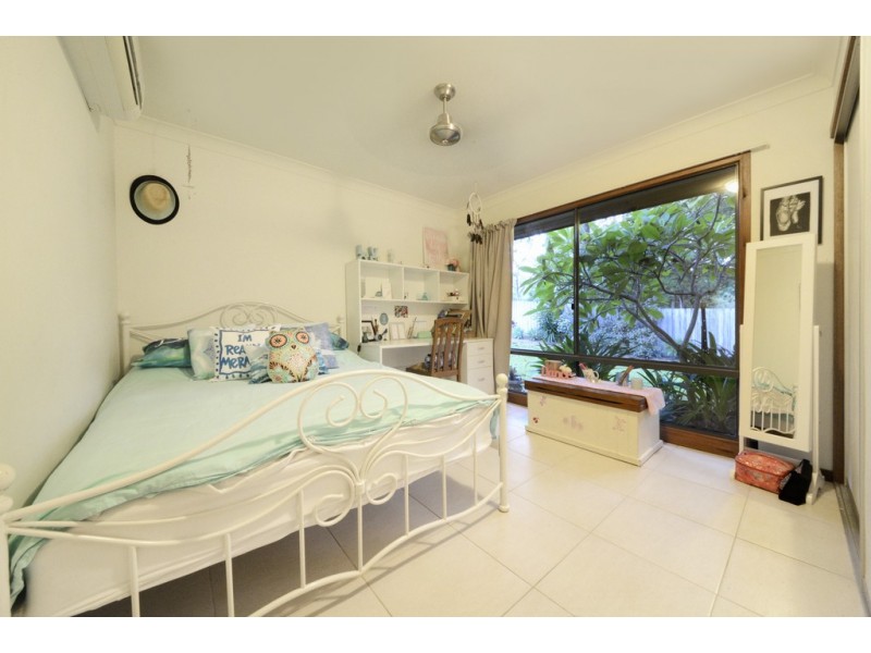 12 Wills Court, Cannonvale QLD 4802
