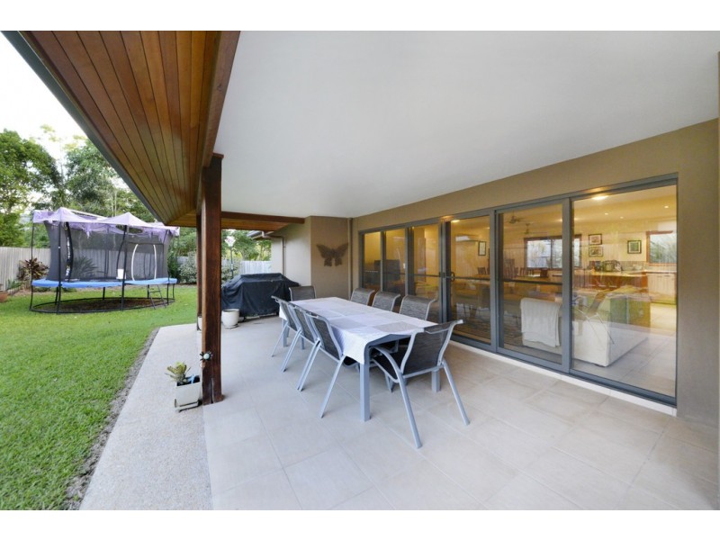 12 Wills Court, Cannonvale QLD 4802