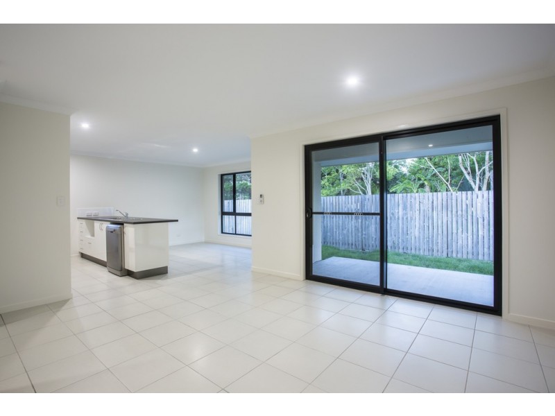 71 Macarthur Drive, Cannonvale QLD 4802