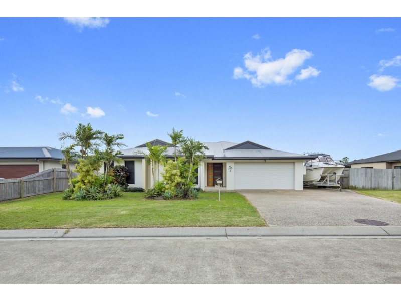 3 Endeavour Circuit, Cannonvale QLD 4802
