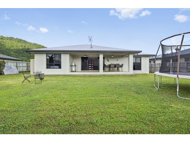 3 Endeavour Circuit, Cannonvale QLD 4802