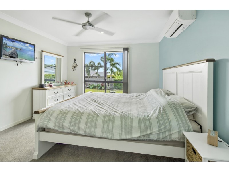 3 Endeavour Circuit, Cannonvale QLD 4802