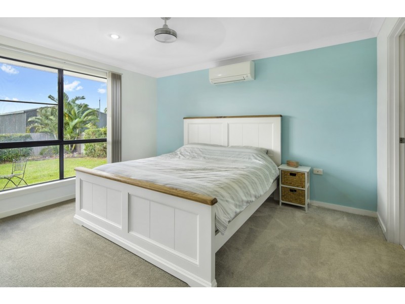 3 Endeavour Circuit, Cannonvale QLD 4802