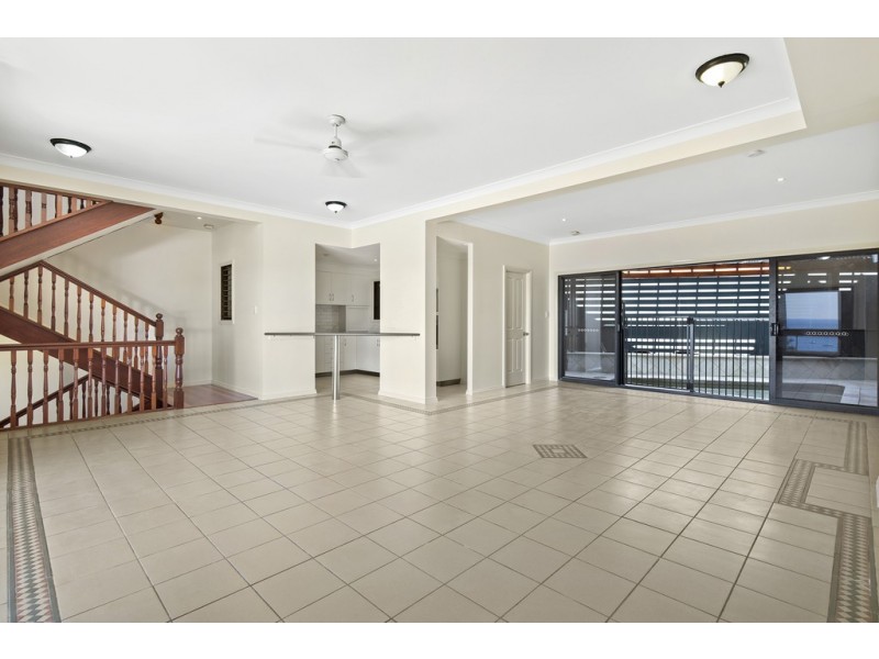 2/8 Golden Orchid Drive, Airlie Beach QLD 4802