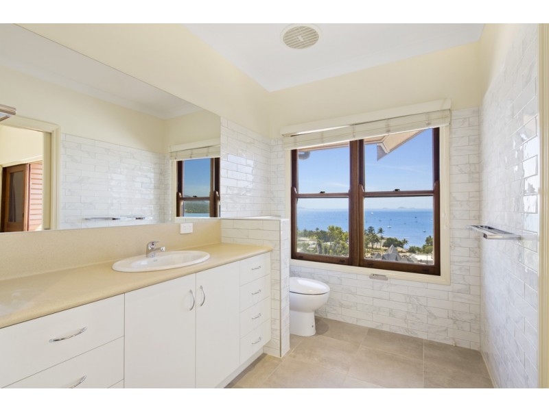 2/8 Golden Orchid Drive, Airlie Beach QLD 4802