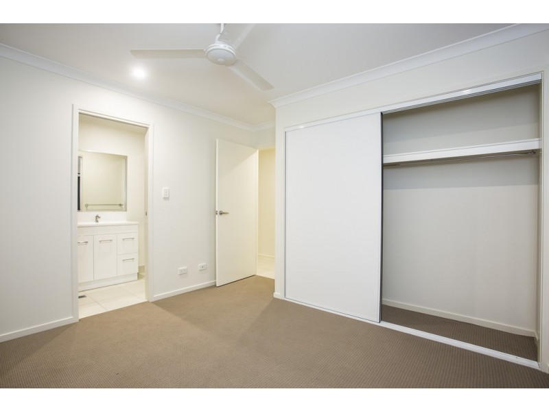 11 Olivia Street, Cannonvale QLD 4802
