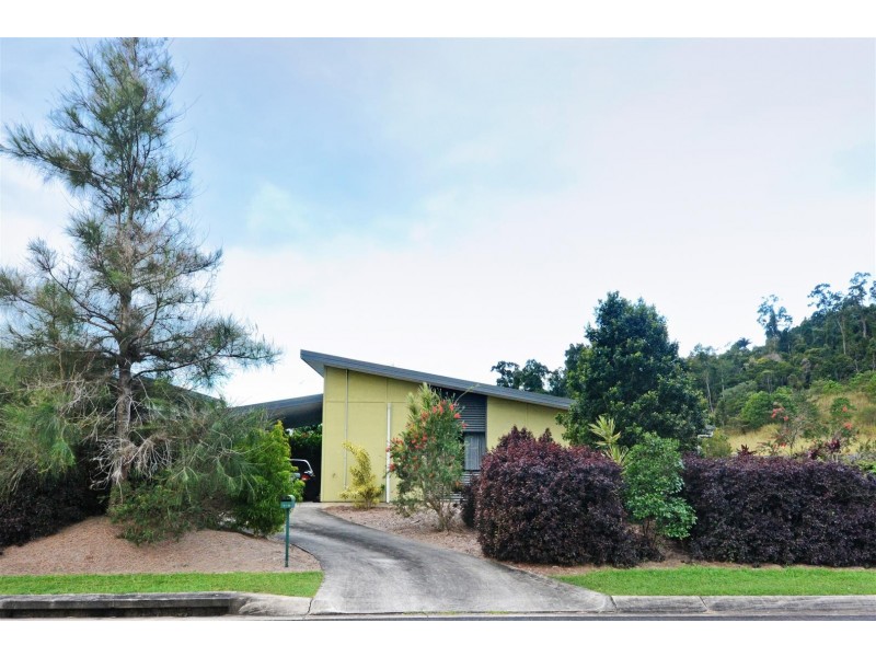 2/59 South Molle Boulevard, Cannonvale QLD 4802