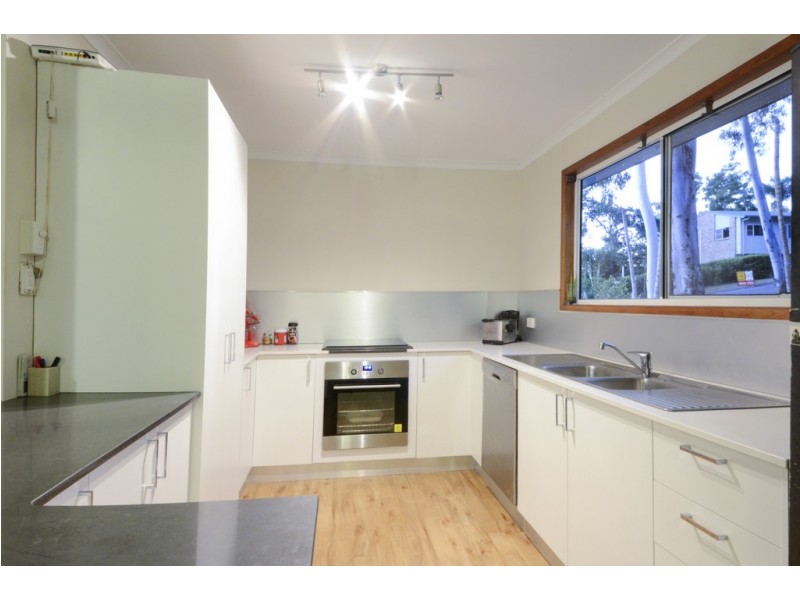 45 Manooka Drive, Cannonvale QLD 4802