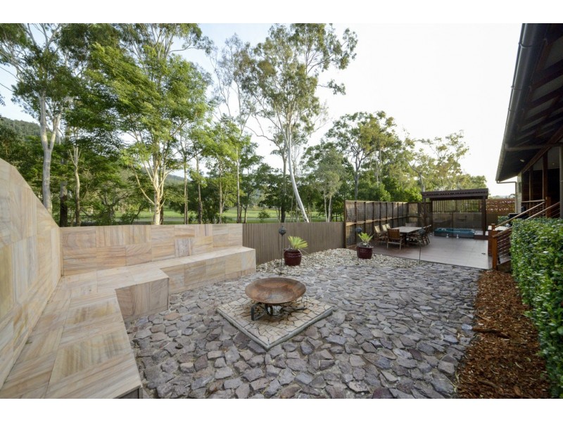 8 Jonquill Court, Cannonvale QLD 4802