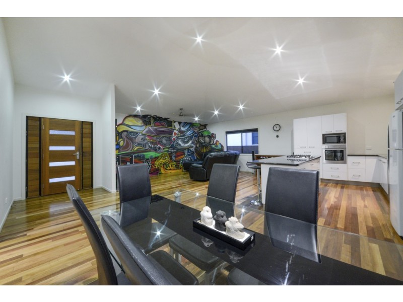 8 Jonquill Court, Cannonvale QLD 4802