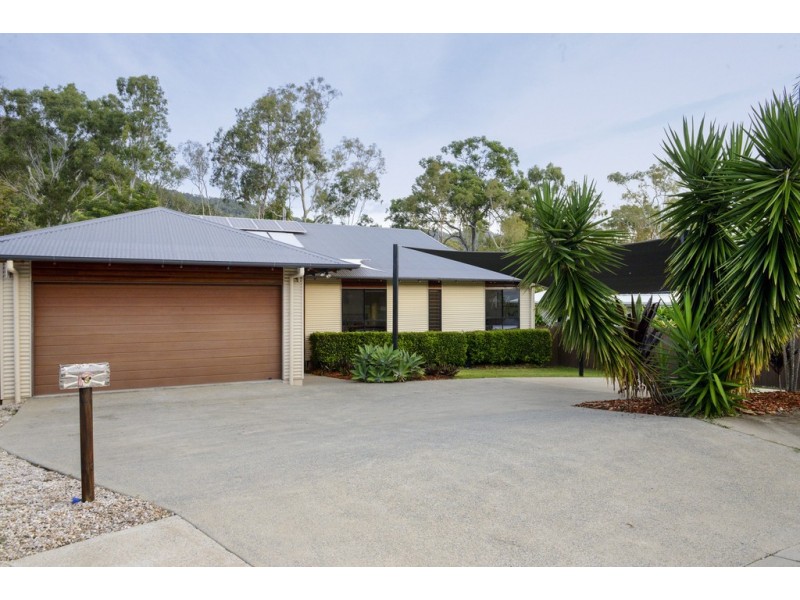 8 Jonquill Court, Cannonvale QLD 4802