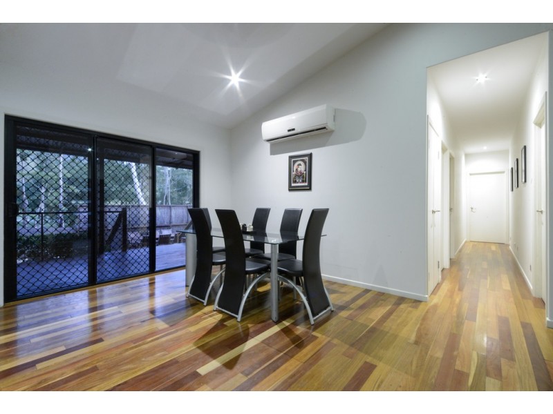 8 Jonquill Court, Cannonvale QLD 4802