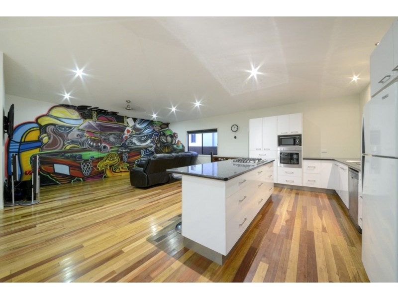 8 Jonquill Court, Cannonvale QLD 4802