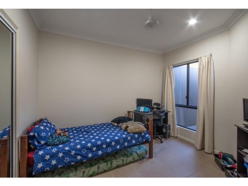 2/1 Ryben Court, Cannonvale QLD 4802