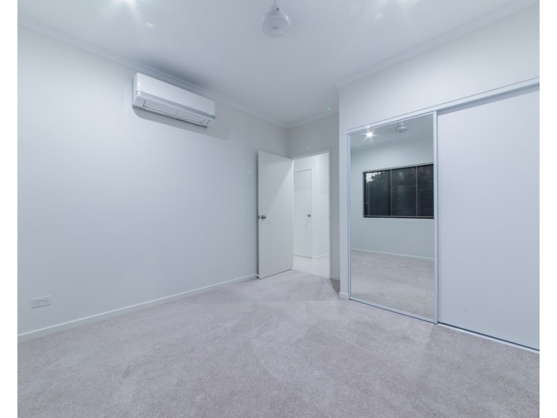 7 Scarlet Gum Crescent, Cannonvale QLD 4802