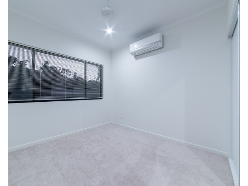 7 Scarlet Gum Crescent, Cannonvale QLD 4802